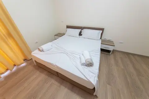 Esal Hotel in Durres — foto 20