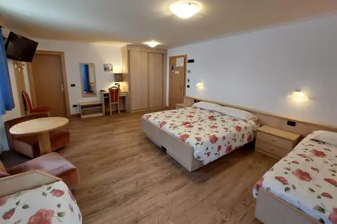 Hotel Fiordaliso in Canazei - Cianacei — foto 7