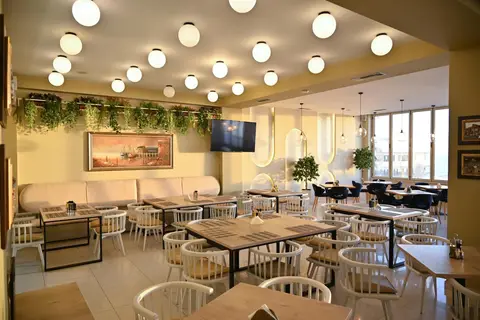 Hotel Zanzi in Durres — foto 24