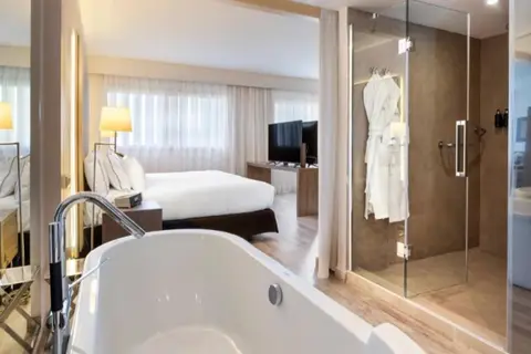 Melia Lebreros in Sevilla — foto 11