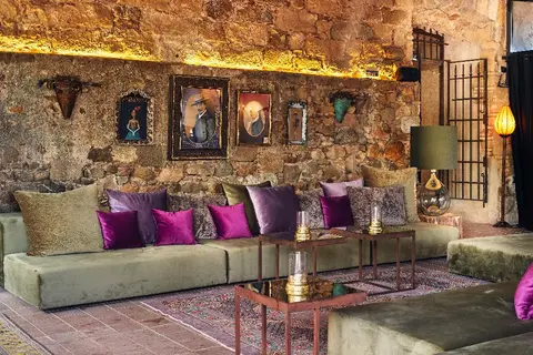 Castell d'Emporda in Barcelona — foto 9