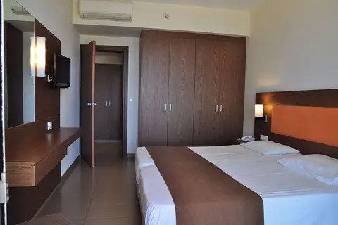 Sea Melody Beach Hotel & Appartementen in Ialysos, foto 2