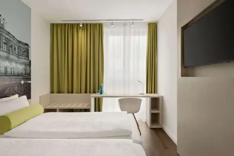 Super 8 by Wyndham Dresden in Dresden — foto 6