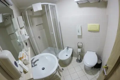 Hotel Comfort Tirana in Tirana, foto 6