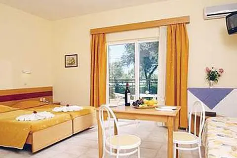 TIME TO SMILE Saint Nicholas Hotel in Corfu — foto 13