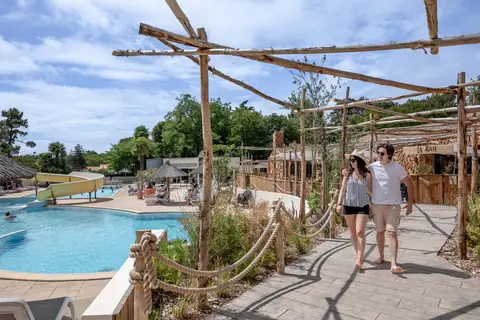 Flower Camping Au Bois Des Biches in Saint-Hilaire-de-Riez — foto 5