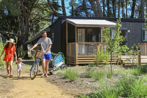 Flower Camping Tamarins Plage in Le Bois-Plage-en-Ré — foto 5