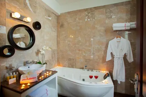 Althea Kalamies Luxury Villas in Παραλίμνι — foto 22