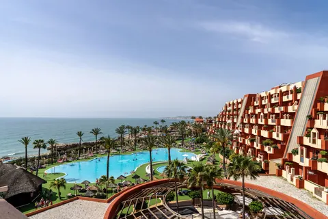 Holiday World Village Hotel in Benalmádena