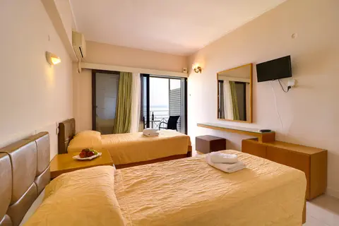Calamos Beach Hotel in Athene — foto 2