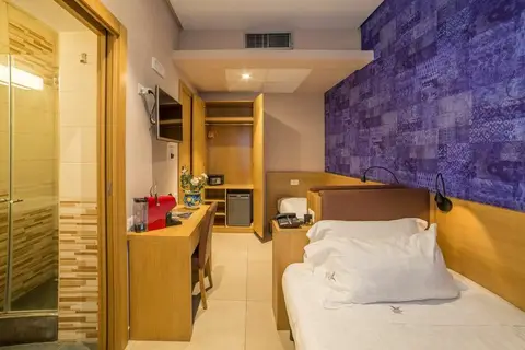 Hotel Airone Naples in Napels — foto 15