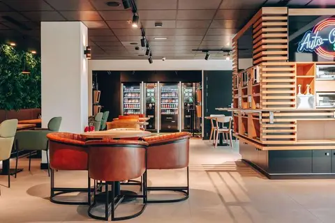Vertice Roomspace Madrid in Madrid — foto 7