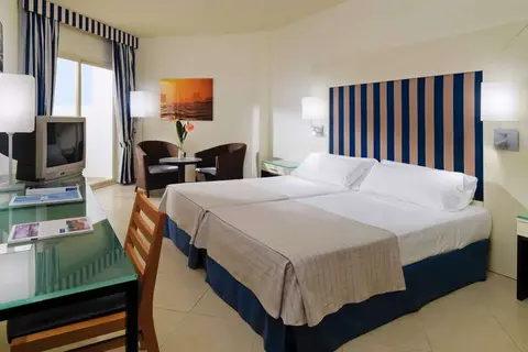 H10 Estepona Palace in Estepona — foto 4