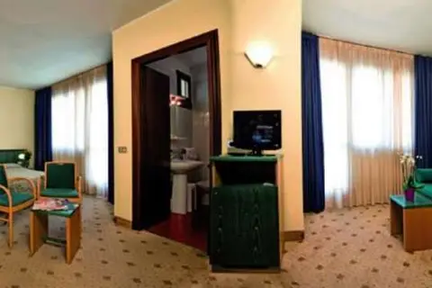 Hotel Du Parc in Sirmione — foto 26