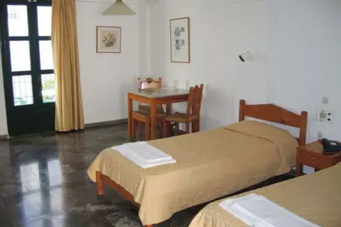 Camari Garden Hotel & Appartementen in Gerani — foto 3