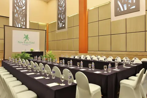 New Kuta Hotel by LORIN in Kuta Selatan — foto 16