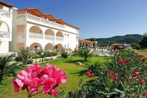 Hotel Plessas Palace in Alykanas — foto 17