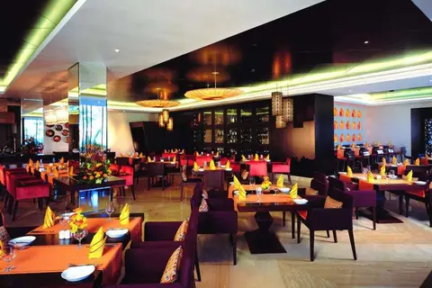 JA Beach Hotel in Palmito Pool Bar — foto 11