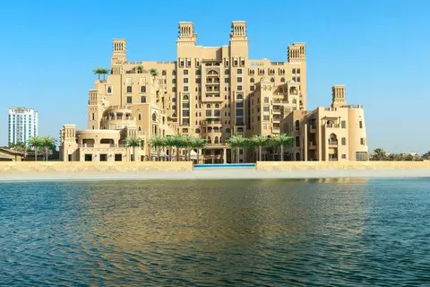 Sheraton Sharjah Beach Resort & Spa in السيف — foto 10