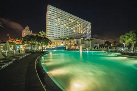 Hotel Riu Palace Antillas in West Punt — foto 15