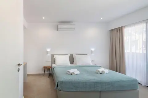 Golden Bee Lifestyle Hotel in Δημοτική Ενότητα Μαλίων — foto 21