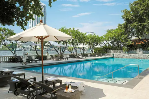 Shangri La Bangkok Hotel in Bangkok