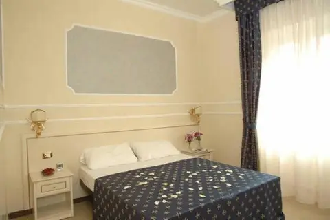 Cesar Palace Bed & Breakfast in Jenne, foto 24