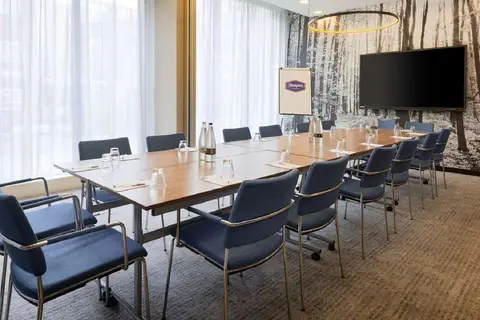 Hampton by Hilton London Waterloo in Londen — foto 17