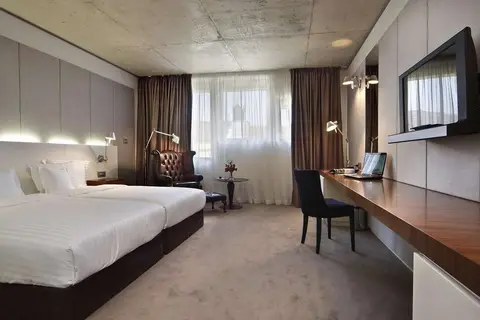 Graffit Gallery Hotel in Varna — foto 4
