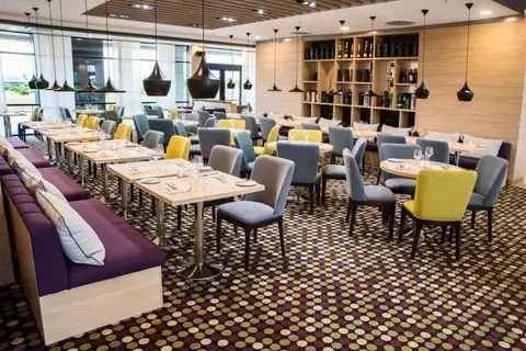 Hotel Premier Sofia Airport in Sofia — foto 3