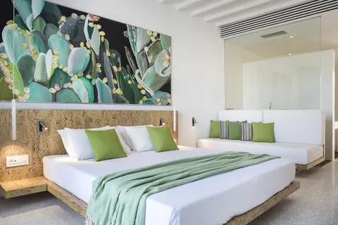Mykonos Dove Beach Hotel in Πλατύς Γιαλός