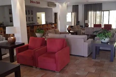 Helios Bay Hotel and Suites in Paphos — foto 4