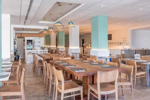 Leonardo Royal & Suites Hotel Ibiza Santa Eulalia in Santa Eulària des Riu — foto 18