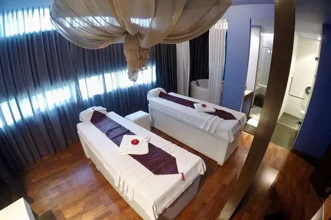 Dusit Suites Hotel Ratchadamri in Bangkok, foto 16