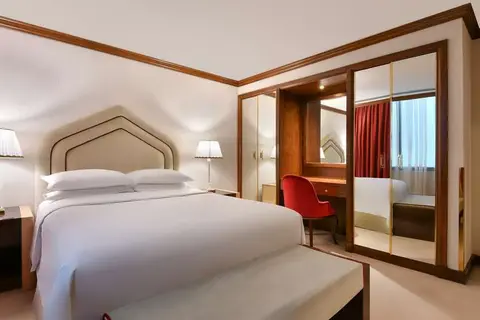 Sheraton Grand Doha Resort & Convention Hotel in Doha — foto 26