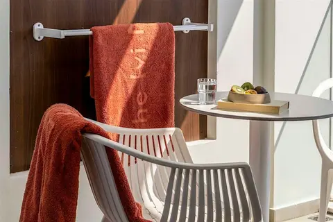Ivi Mare - Designed for adults by Louis Hotels in Geroskipou — foto 12