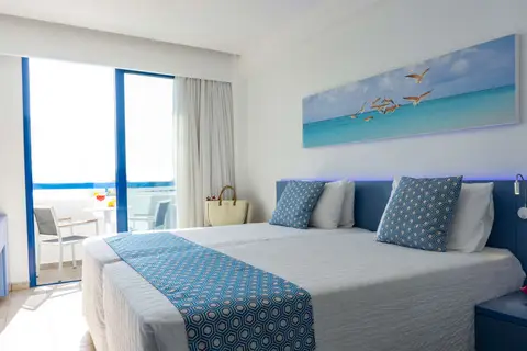 Anonymous Beach Hotel in Αγία Νάπα — foto 17