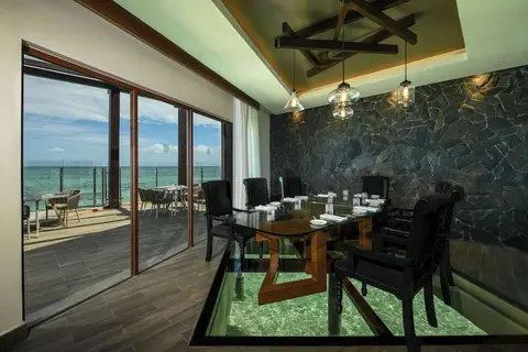 Palafitos Overwater Bungalows in Playa del Carmen, foto 17