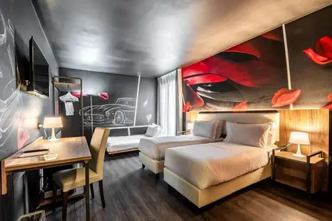 Muraless Art Hotel in Castel d'Azzano — foto 3