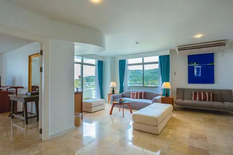 Waterfront Suites Phuket by Centara in ตำบลกะรน — foto 18