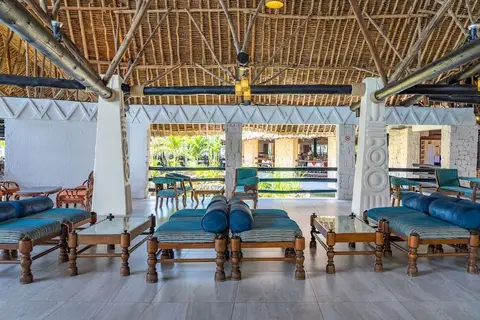 Southern Palms Beach Resort in Ukunda — foto 9