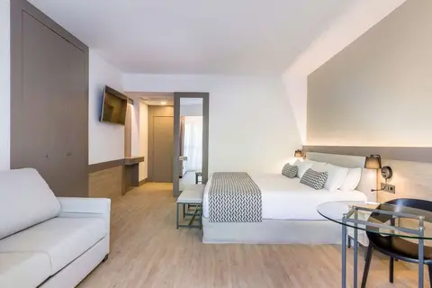 Hotel Occidental Puerto Banus in Marbella — foto 4