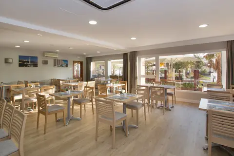 Hotel Apartamentos Pyr Fuengirola in Fuengirola — foto 25