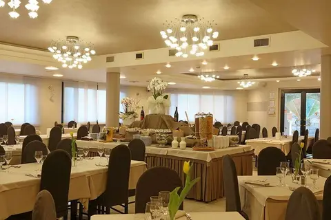 Hotel Splendid Sole in Manerba del Garda — foto 18