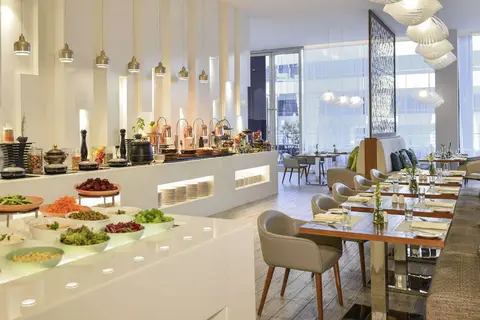 Grand Mercure Dubai City in Dubai — foto 15