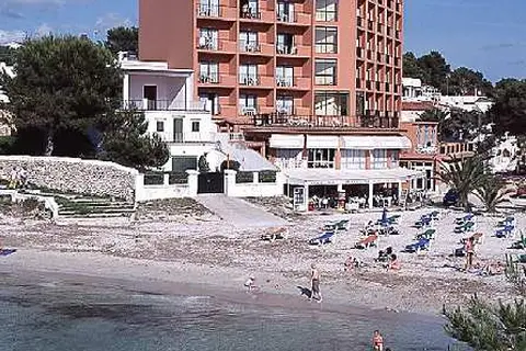 Playa Santandria in Ciutadella — foto 5