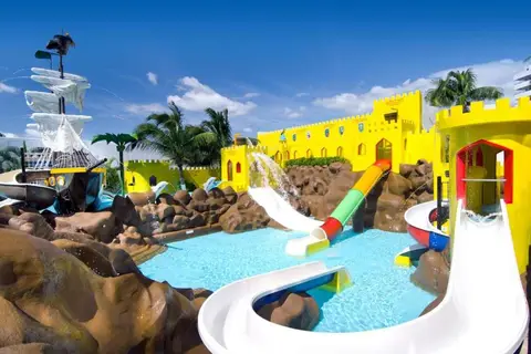 Crown Paradise Club Cancun in Jacuzzi, foto 3