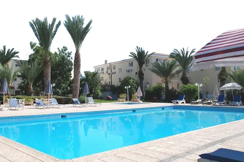 Marion in Πόλις Χρυσοχούς — foto 10