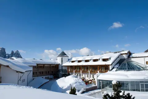 Hotel Seiser Alm Urthaler in Kastelruth - Castelrotto — foto 7