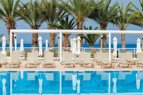 Hotel Queens Bay in Kissonerga — foto 15